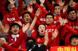 国内足球顶级联赛实力悬殊，胜负揭晓