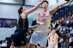 亚洲球员在国际赛事中闪耀光芒