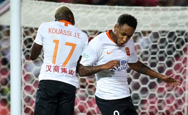 大连人客场战平河北华夏幸福，保持不败战绩的简单介绍