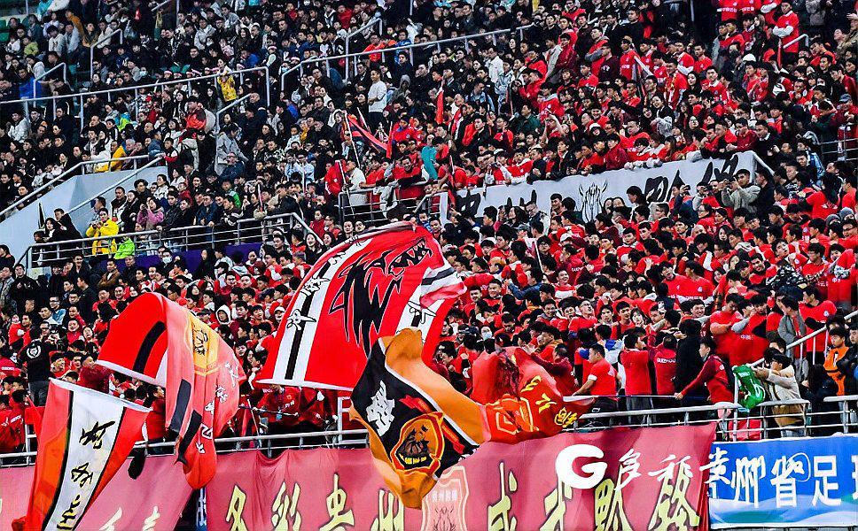 精彩纷呈，亚洲足球比赛热闹登场