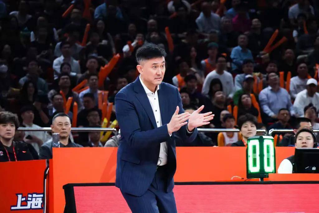 包含印度男篮再次大胜斯里兰卡，晋级亚洲锦标赛四强的词条