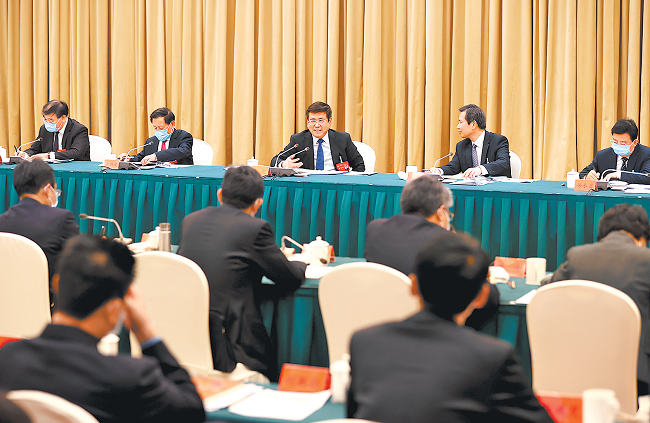 中国代表团崛起高歌，奋勇争先