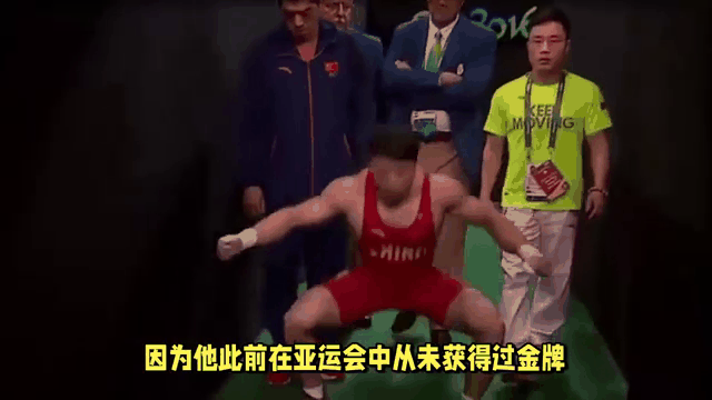 中国举重队夺得多枚奖牌，震惊全场