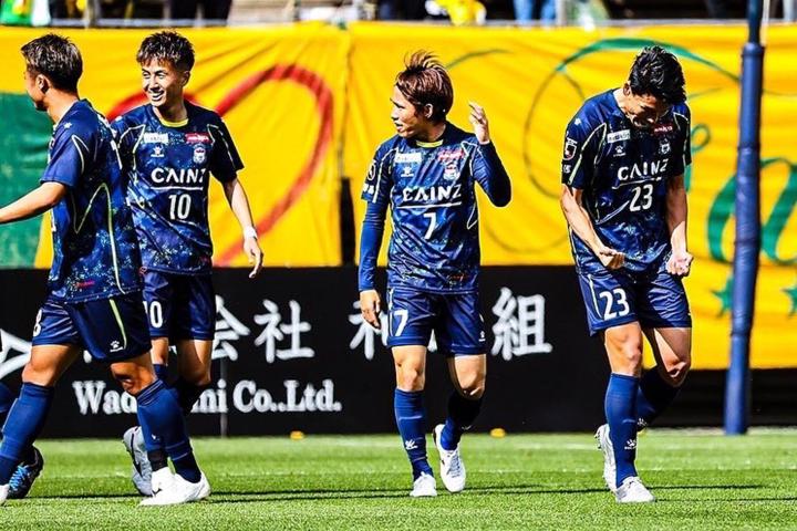 包含布莱克本逼平强敌，实现保级目标的词条