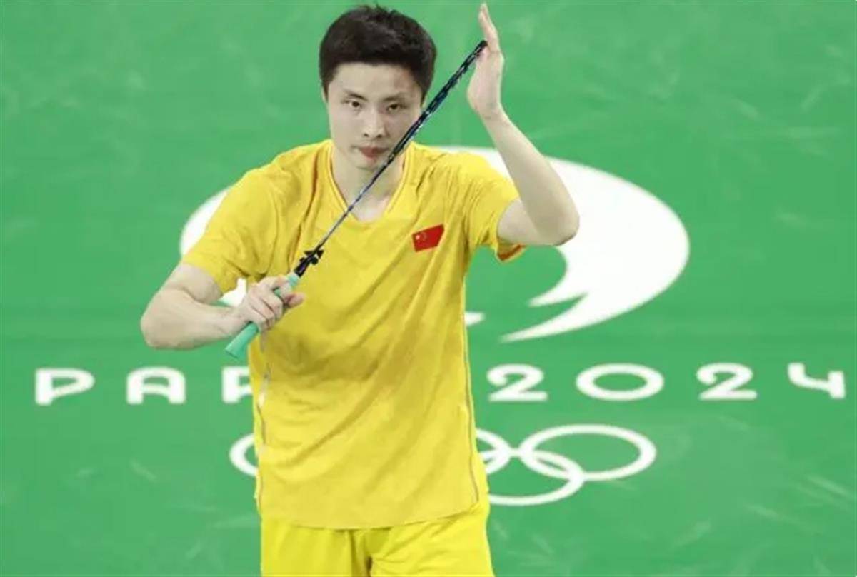 巴塞罗那队长现身维也纳，传出意外伤病消息的简单介绍