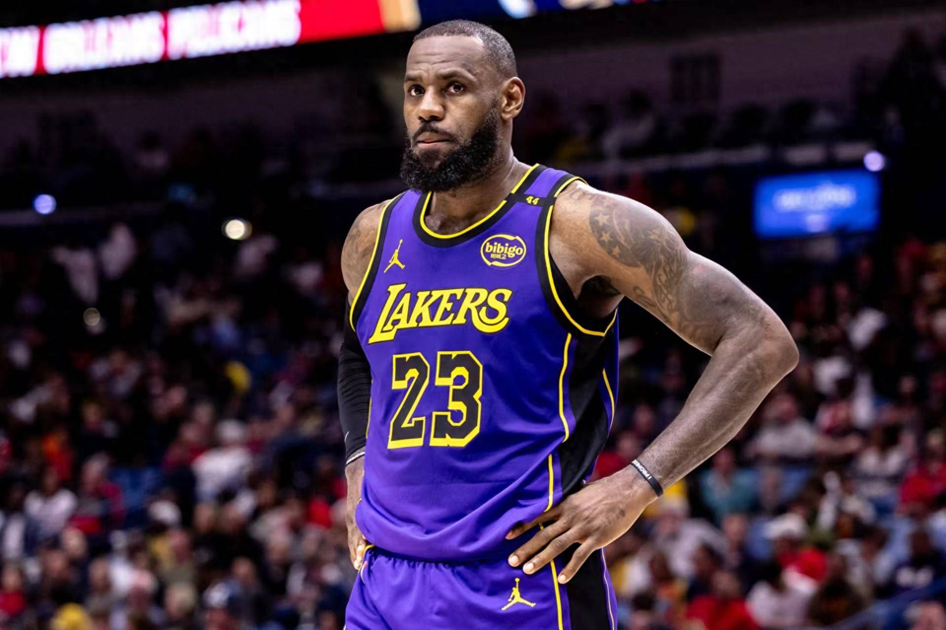 詹姆斯的表现引发NBA总决赛热议