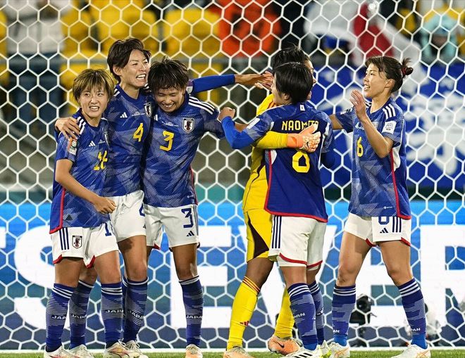 包含日本队与法国女足-握手言和提前离开女足世界杯的词条